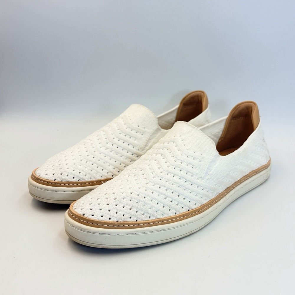 UGG Women's Size 8 Sammy Chevron Knit Slip-On Sneakers 1102560 Comfort Casual